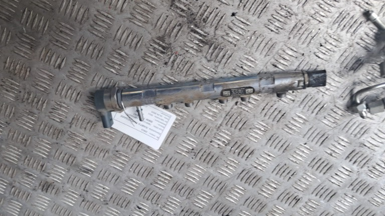 Rampa injectoare Bmw 318D 143cp / 105kW E91 tip motor N47-D20C , an 2010 cod 780912704 / 0281002738
