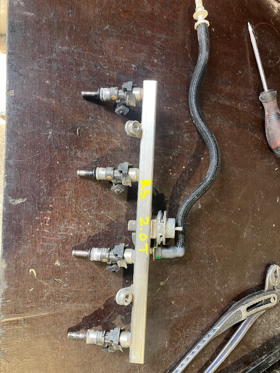 Rampa injectoare completa Renault Megane 3 RS 2.0 