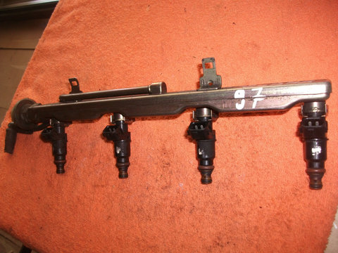 Rampa injectoare cu injectoare Honda CR-V 2.0i, an 2002-2006