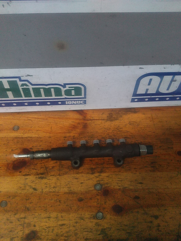 Rampa injectoare cu senzor FORD Transit MK6 2006-2013 2.2HDI