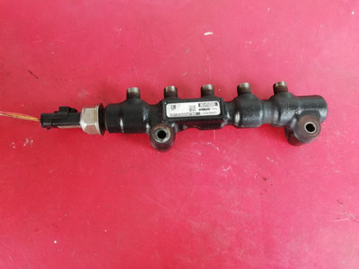 Rampa injectoare cu senzor Peugeot 207 SW 1.6 Hdi 