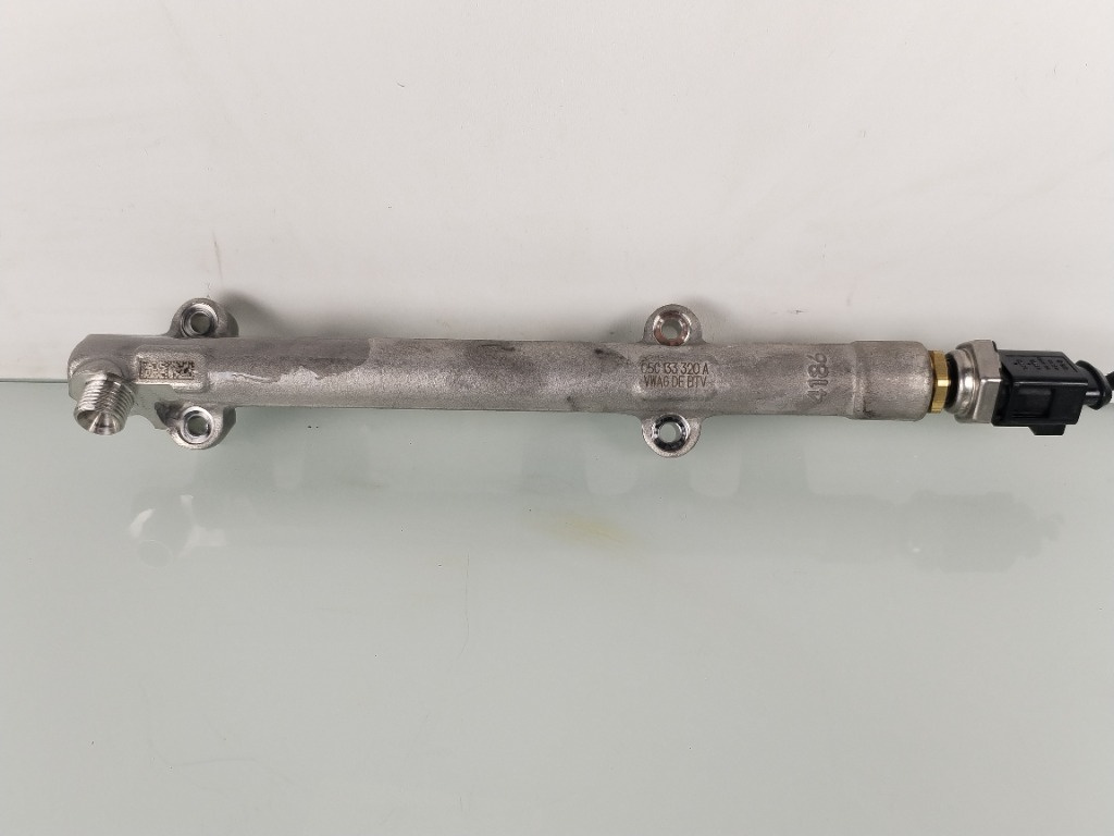 Rampa injectoare cu senzor Volkswagen Golf 8 1.0TS