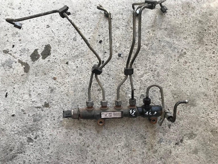 Rampa injectoare ford focus 2 1.6 tdci 2004 - 2010 cod: 9654592680