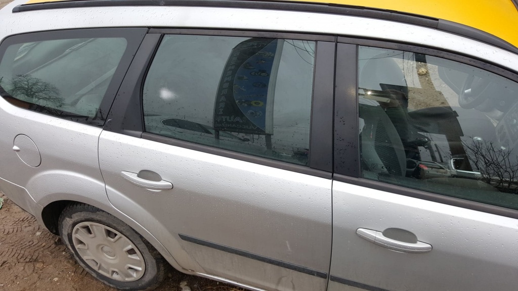 Rampa injectoare Ford Focus 2006 break 1