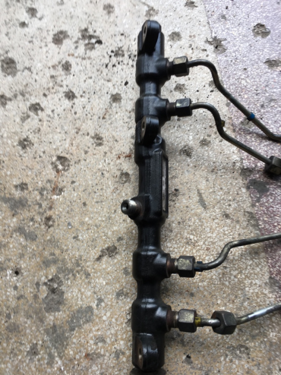 Rampa injectoare Ford Mondeo MK3 [2000 - 2003] wagon 2.0 TDCi 5MT (130 hp) (BWY)