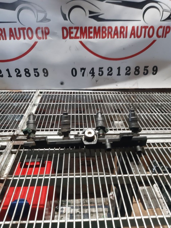 Rampa injectoare+injectoare Renault Clio 2, Renault Kangoo 1.4 benzina cod 7700868573d