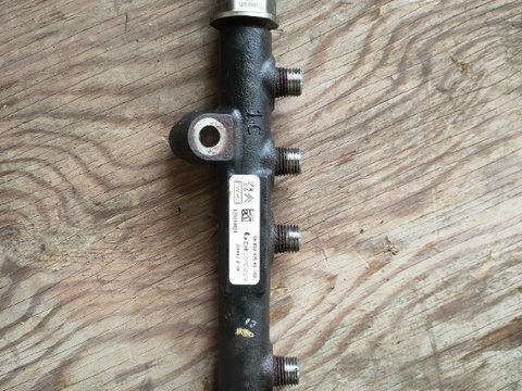 Rampa injectoare injector Ford Peugeot Volvo 1.6 cod 968529758002