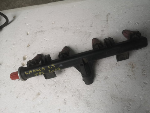Rampa injectoare Lancia Ypsilon 1.4 cod 0280151210