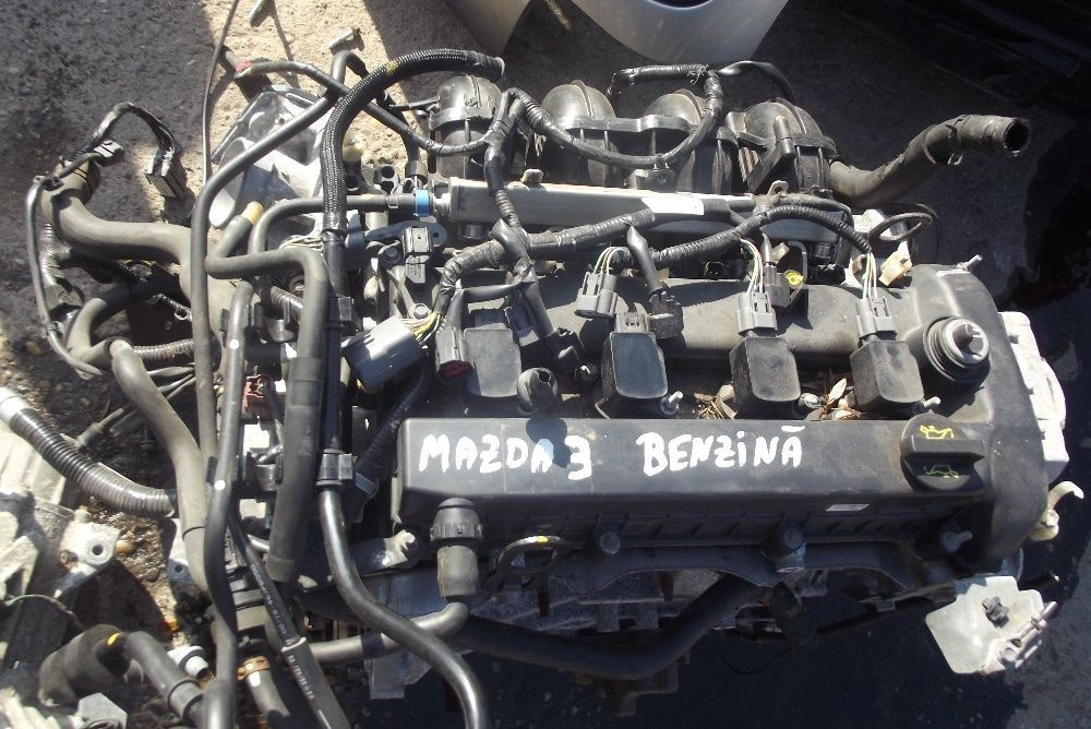 Rampa injectoare Mazda 3 motor 2.0 benzina dezmembrez Mazda 3 1.6