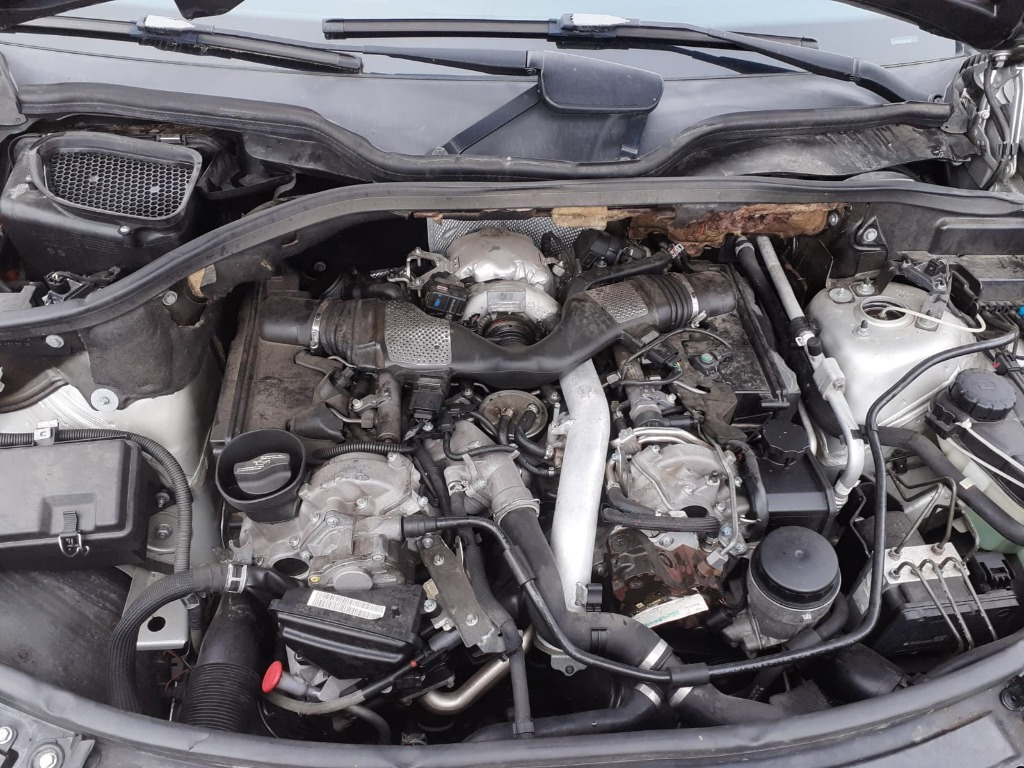 Rampa injectoare Mercedes-Benz ML W164 2007 3.0 TDI 642.940