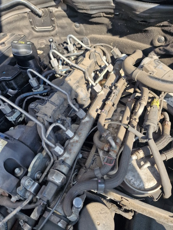 Rampa injectoare Mercedes C220 cdi w204 an 2007 A6460700395