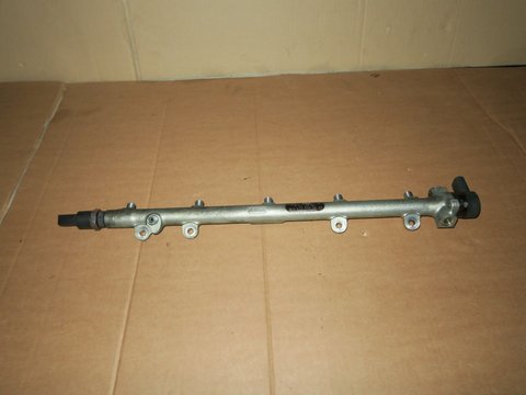 Rampa injectoare Mercedes ML 270 W163 A6120700095
