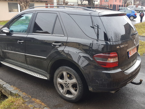 Rampa injectoare Mercedes ML320 CDI W164 3.0 d 4 matic 2008