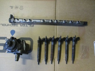 Rampa injectoare N57D30A BMW Seria 7 F 01,F02 X5 E