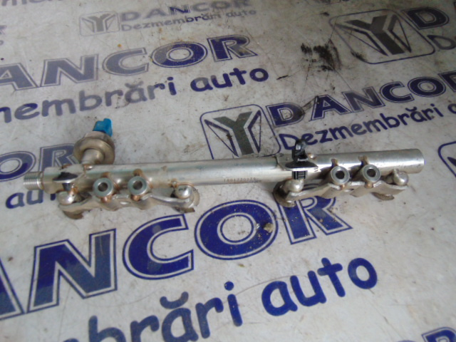 RAMPA INJECTOARE NISSAN QASHQAI 1.2DIG-T 2017 175226637R