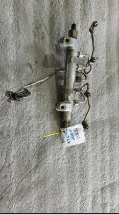Rampa injectoare Nissan X-Trail 2.2 an 2001-2006