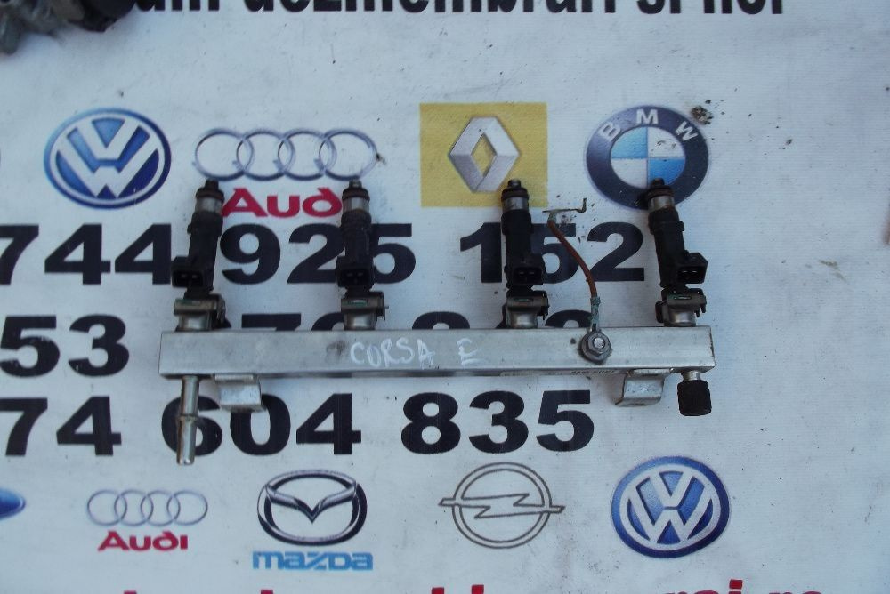 Rampa injectoare Opel Corsa E motor 1.2 euro 5 dezmembrez Corsa E astra j corsa d meriva b