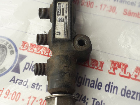 Rampa injectoare Peugeot 206 an 2004 cod 9654592680