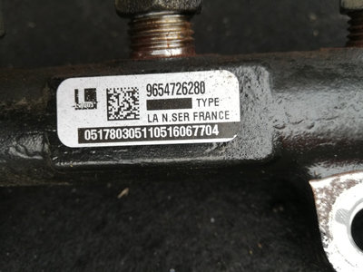 Rampa injectoare Peugeot 407 2.0 hdi cod 965472628