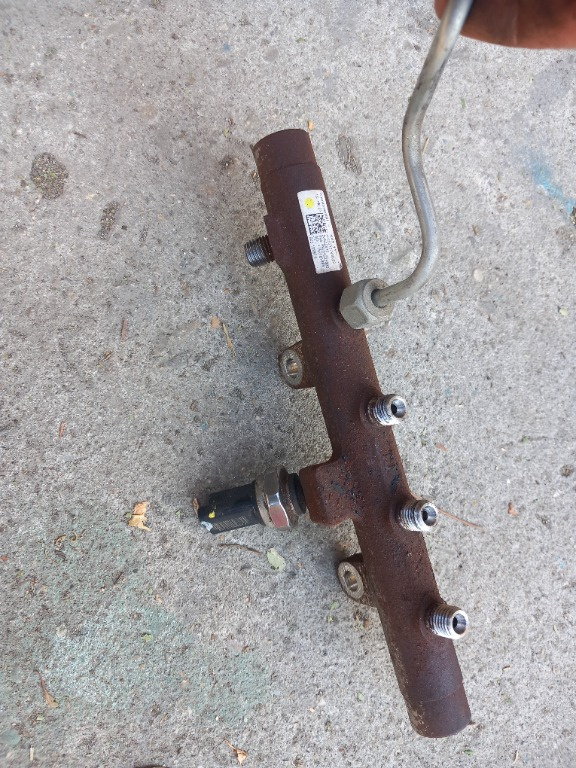Rampa injectoare Renault 1.5 dci K9K euro 5