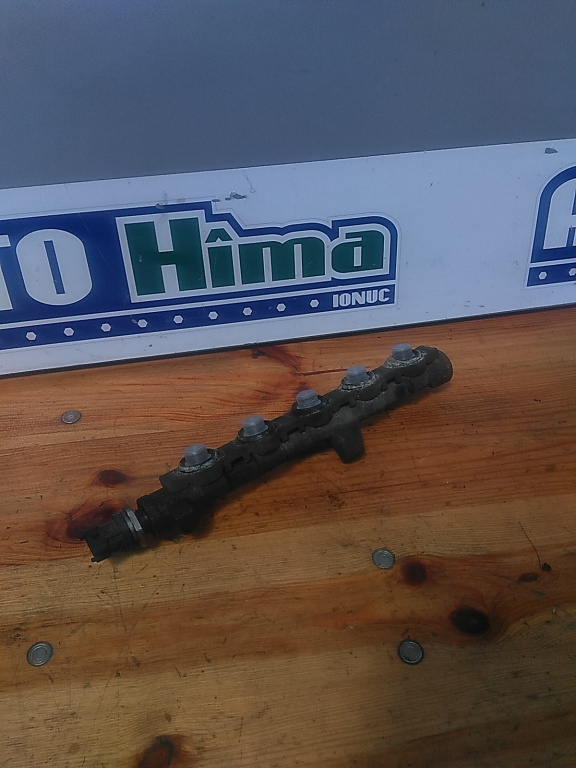 Rampa injectoare RENAULT Trafic II 2001-2014 2.0 DCI