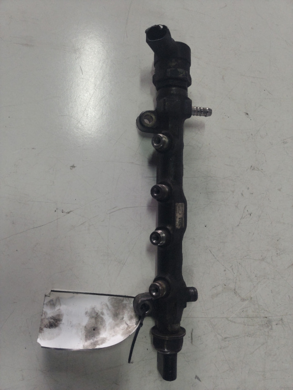 Rampa injectoare Skoda Octavia an 2016 CLH cod piesa 04L089B