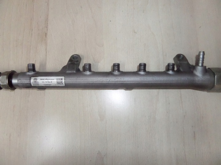 Rampa Injectoare Skoda Rapid 1.6 tdi 75kw 102 CP CAY 03L130089 Euro 5 2009-2014 INJECTIE CONTINENTAL