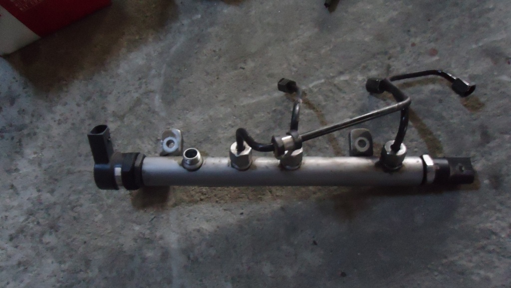 RAMPA INJECTOARE SMART-Mitsubishi 1.5 CDI CODA6390700495