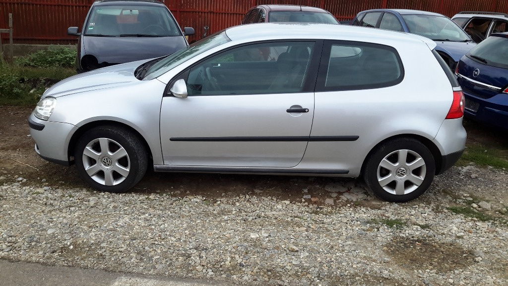 Rampa injectoare Volkswagen Golf 5 2005 