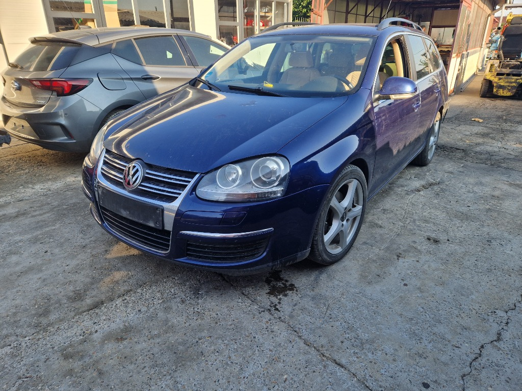 Rampa injectoare Volkswagen Golf 5 2008 Combi 1.4TSI