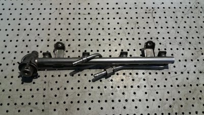 Rampa Injectoare Vw / Volkswagen Passat B5 2.0 Ben