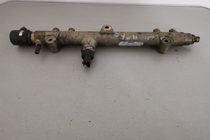 Rampa injector Rampa injectoare 2.8 crd vm31c jeep cherokee 0445214069 0445214069 Jeep Cherokee