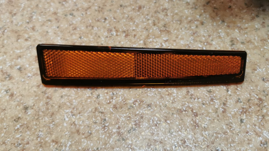 REFLECTOR TREAPTA MITSUBISHI CANTER 05-12