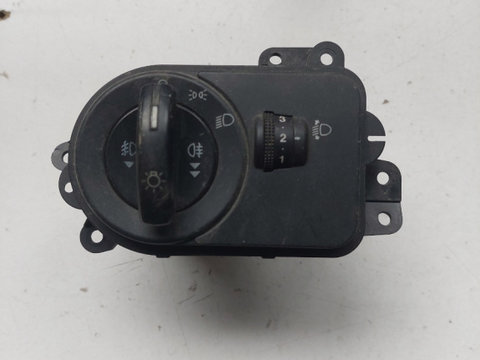 Reglaj faruri FORD FIESTA V (JH_, JD_) [ 2001 - 2010 ] OEM 04053700