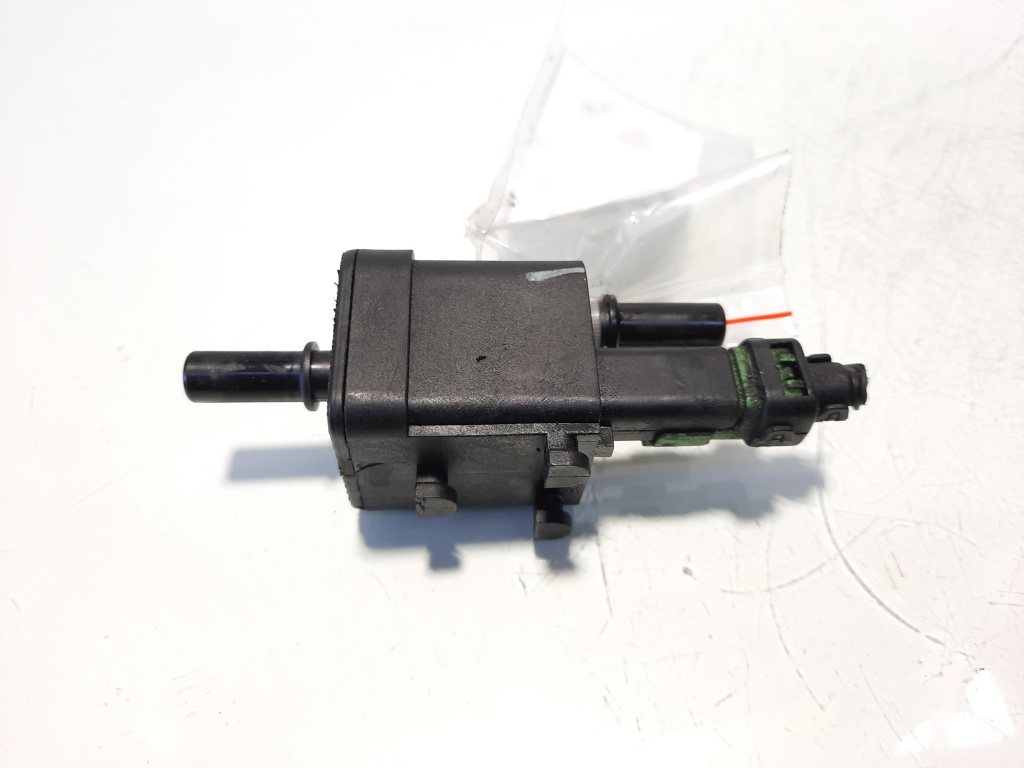 Regulator presiune combustibil, cod 8200699179, Renault Laguna 3 Combi, 2.0 DCI, M9R808 (idi:555187)