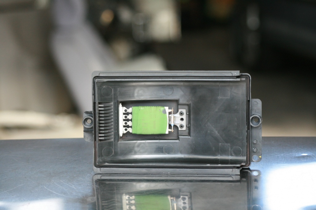 Regulator trepte clima - 1R8KR80KR25K / IJ0819022A - VW Bora