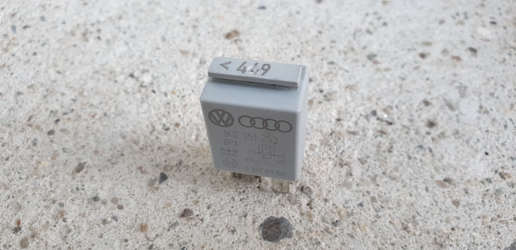 Releu 449 VW Passat B6 - 1K0 951 253 / 0 332 011 100