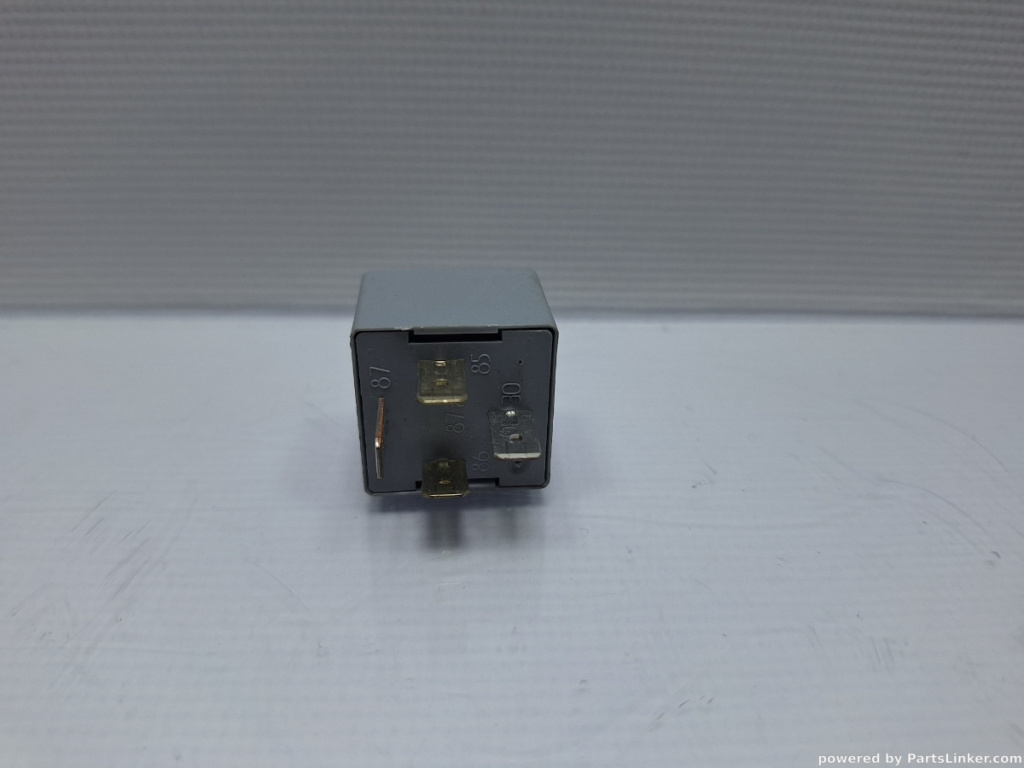Releu 53 VOLKSWAGEN PASSAT Variant (3C5) [ 2005 - 2011 ] TDI (CBDC) 81KW|110HP OEM 141951253B
