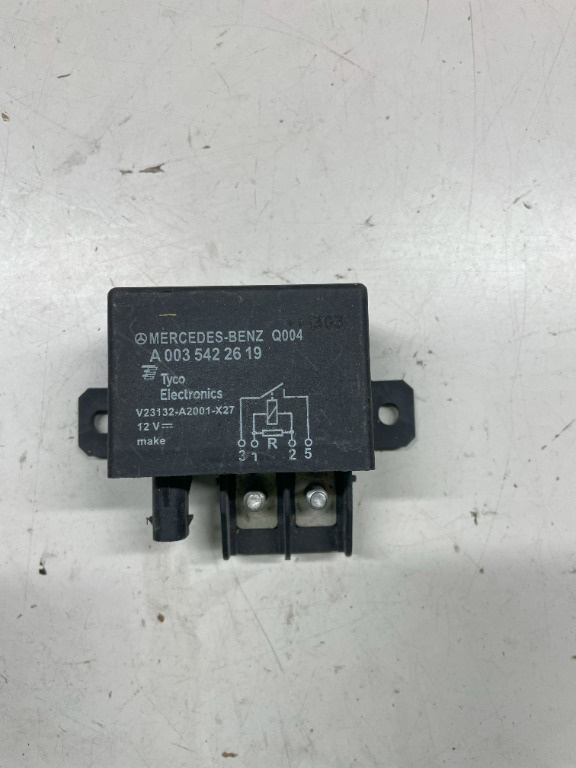 Releu baterie, cod A0035422619, Mercedes Clasa E (