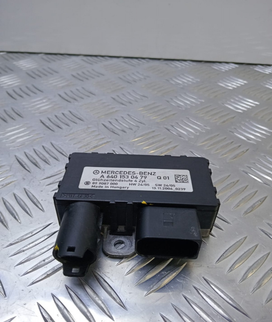 Releu bujii a6401530479 Mercedes-Benz Vito W639 [f