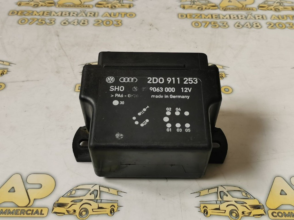 Releu bujii VW LT 28-35 II Bus 2.5 TDI 109 CP cod: 2D0911253