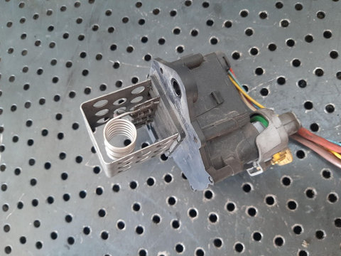 Releu electroventilator peugeot 307 2.0 b 9658508980