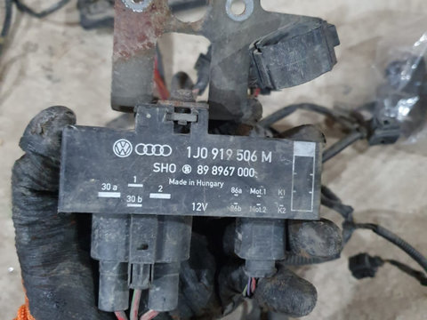 Releu gmv vw cod 1J0919506 M, K