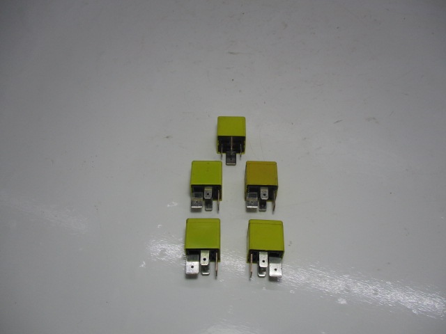 RELEU / MODUL COD 90226846 OPEL VECTRA C FAB. 2002 – 2009 ⭐⭐⭐⭐⭐