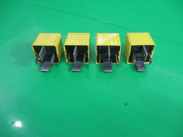 RELEU / MODUL COD 90226846 / V23134-J52-