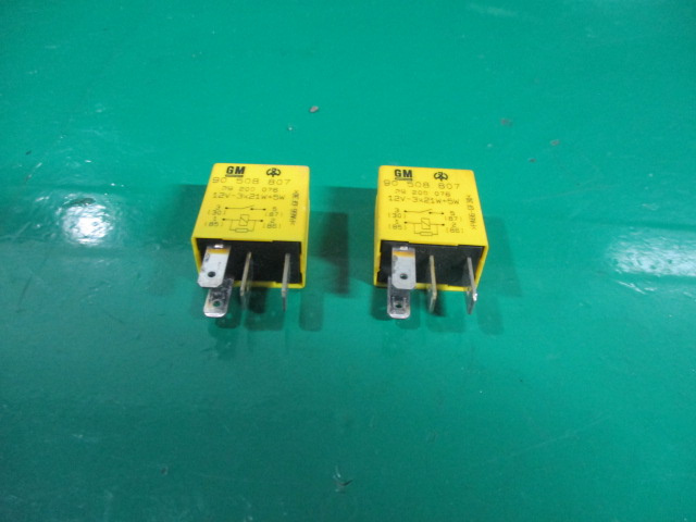 RELEU / MODUL COD 90508807 OPEL ASTRA G 