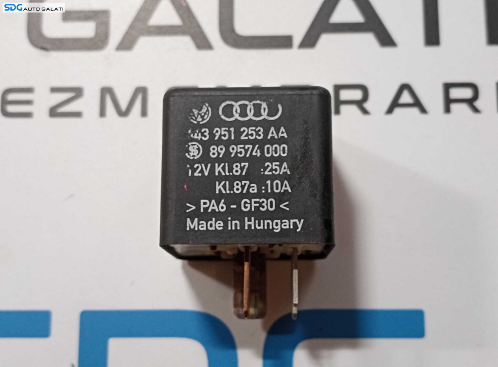 Releu Modul Comanda Pompa Combustibil Audi A4 B6 1.6 1.8 1.9 2.0 2.4 2.5 3.0 2001 - 2005 Cod 443951253AA 899574000 [M7747]