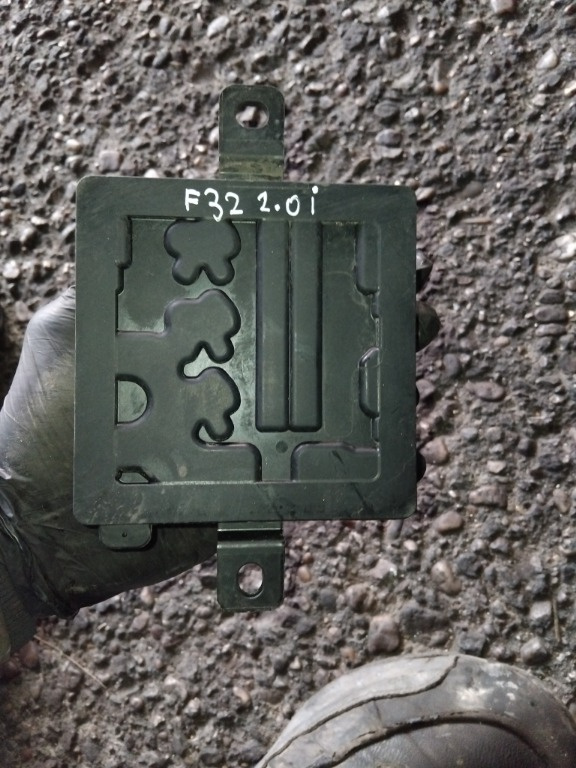 Releu regulator tensiune incarcare BMW F
