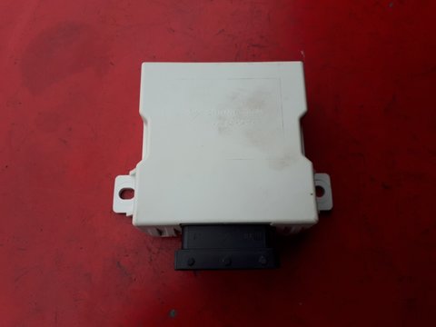 Releu stergator Toyota Avensis T25 150696