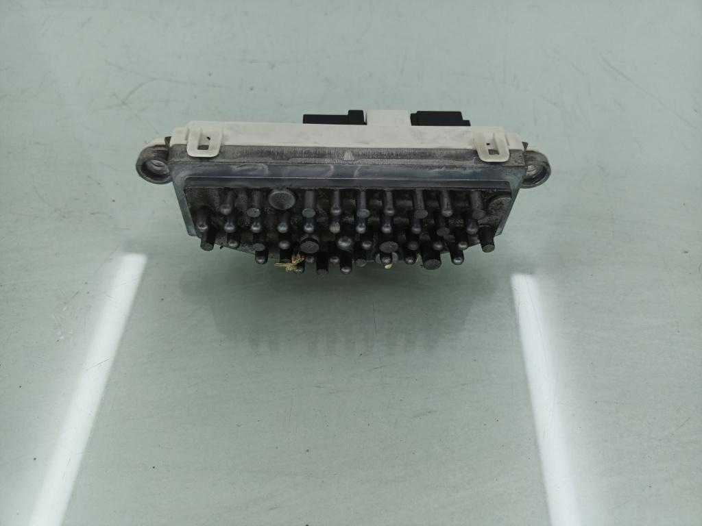 Releu ventilator bord BMW SERIA 3 F30 2.0 D N47D20C 2012-2018 9270254 DezP: 00461